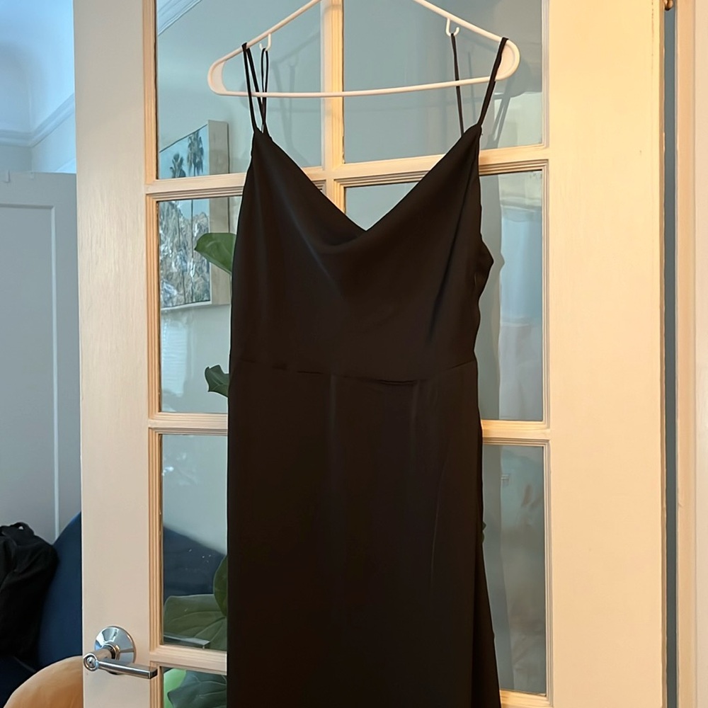 A Simple VILA Black Maxi Dress - Picture 1 of 3